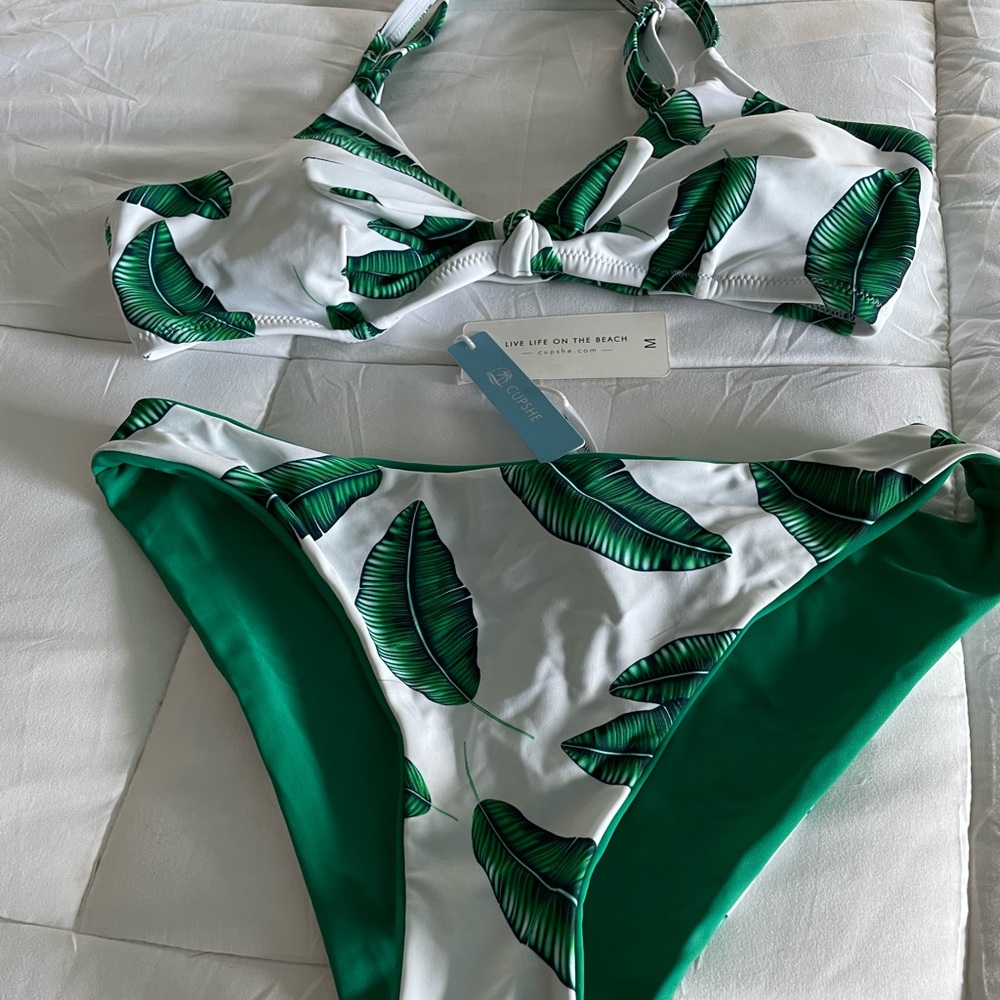 Cupshe NEW green and white leaf print bikini